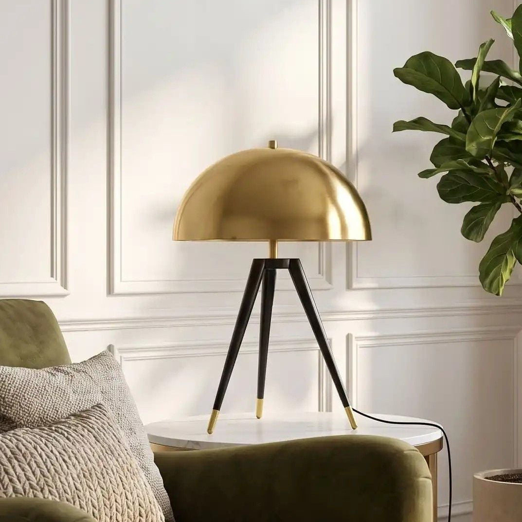 lampe champignon sejour vu rapproche doree mid century