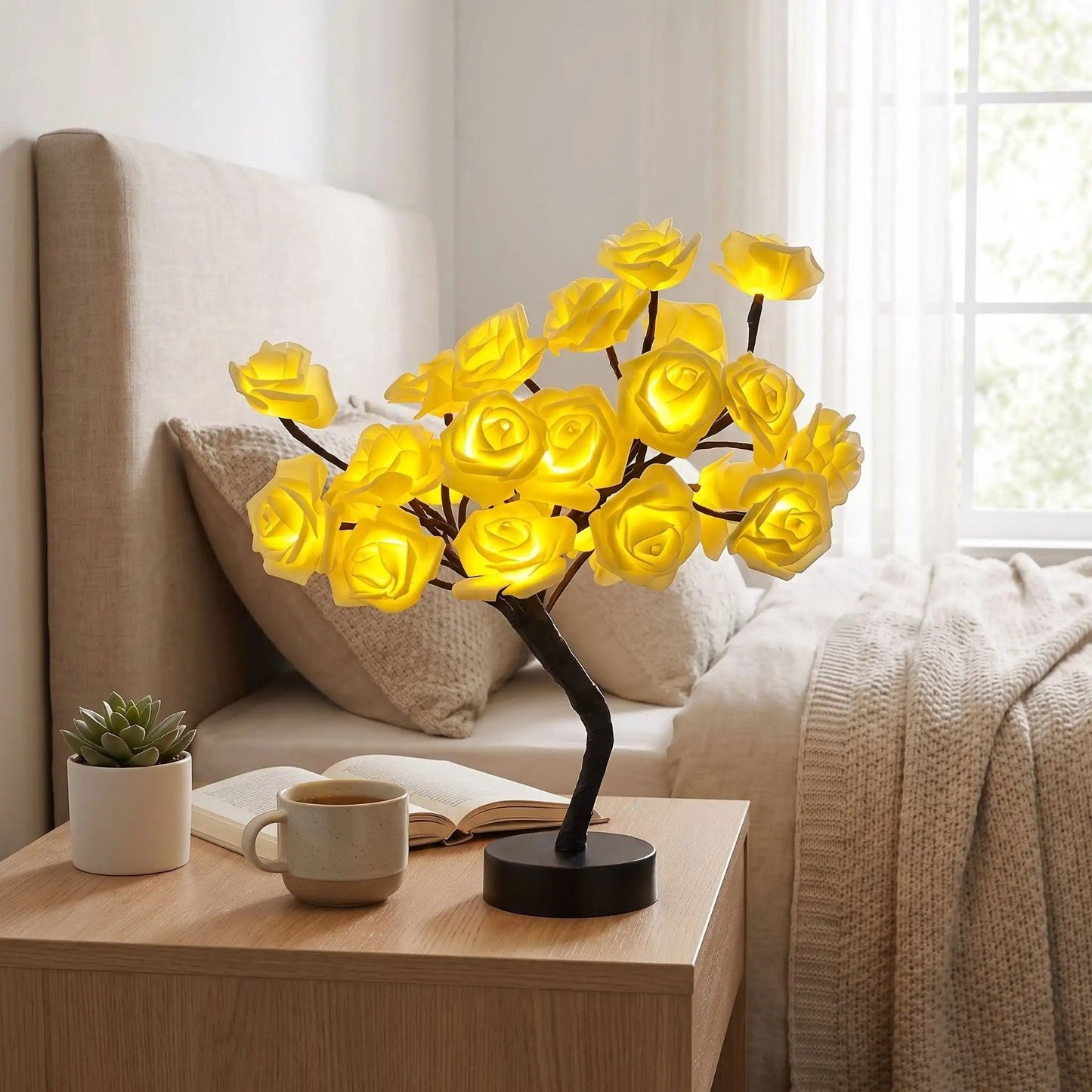 lampe de chevet design sur table chevet rosier a fleurs jaunes lumineuse