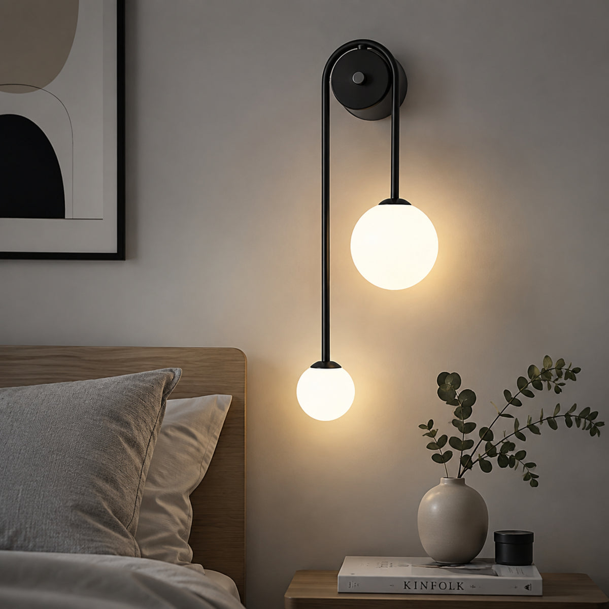 Applique murale chambre noire au dessus chevet double globe design