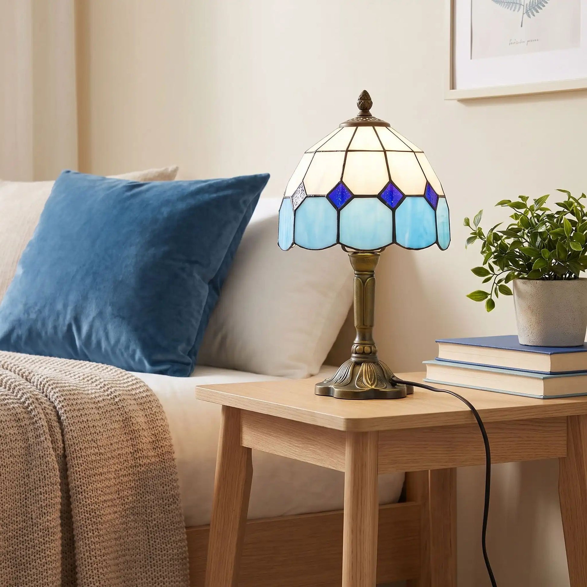 Lampes à poser chevet style tiffany vitrail bleu et blanc