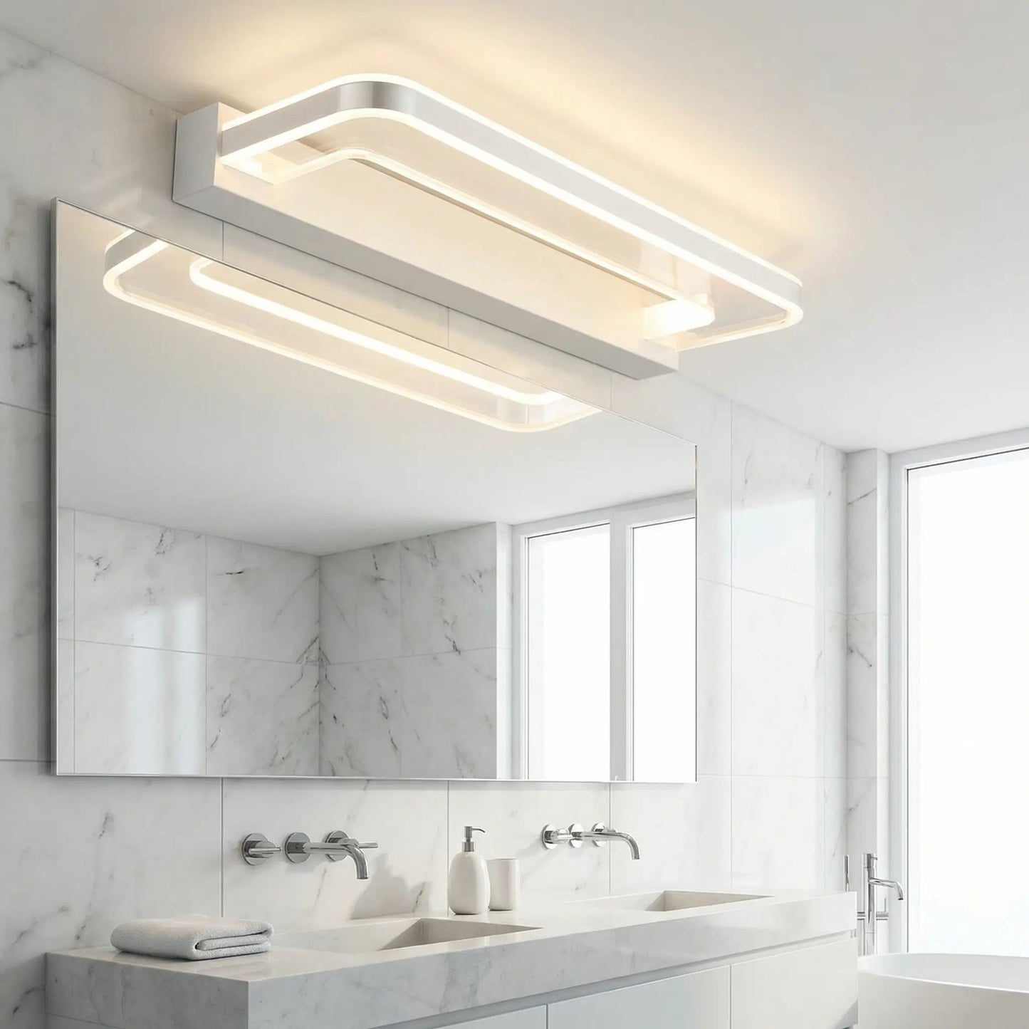 applique de salle de bain abat jour clair dessus miroir