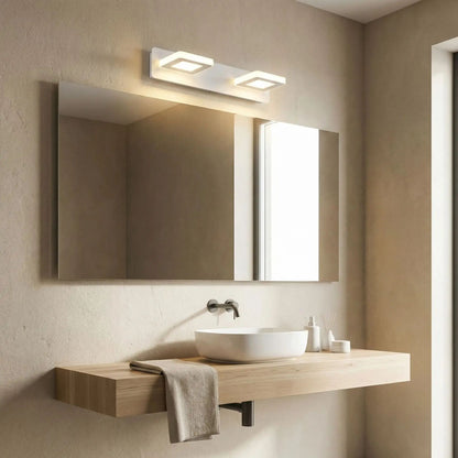 applique de salle de bain couleur blanc 2 lumieres carre au dessus miroir rectangle