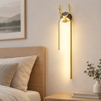 applique mural chambre noire doree vu rapproche cerf scandinave led