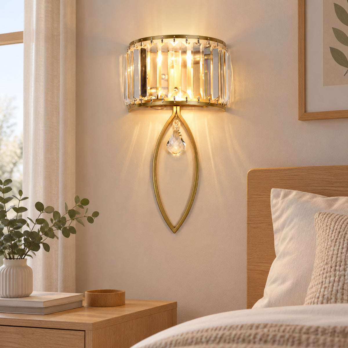 applique murale chambre adulte doree cote fenetre cristal cocoon