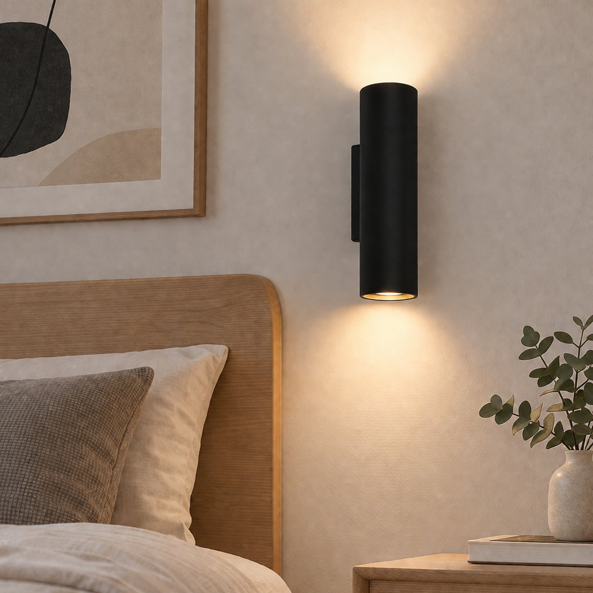 applique murale chambre noire avec cadre et plante design epure
