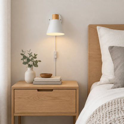 applique pour chambre blanche avec plante orientable scandinave