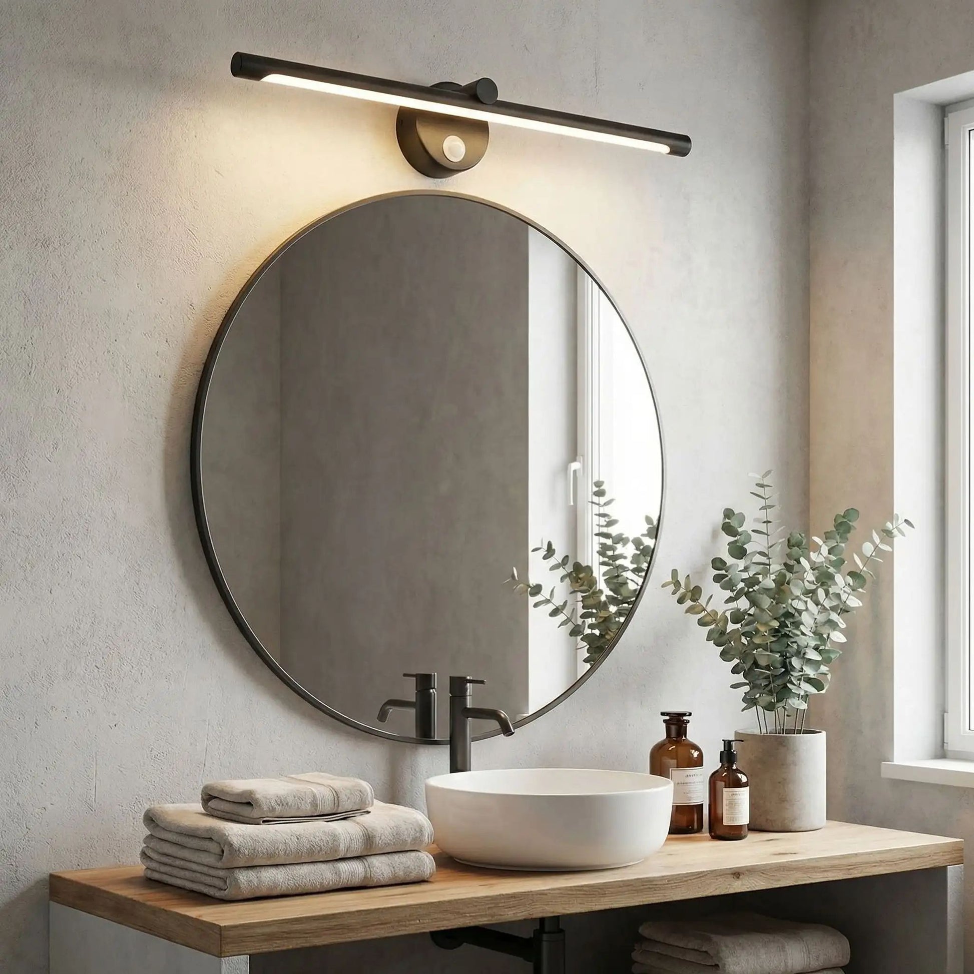 applique pour salle de bain noir capteur mouvement au dessus miroir rond