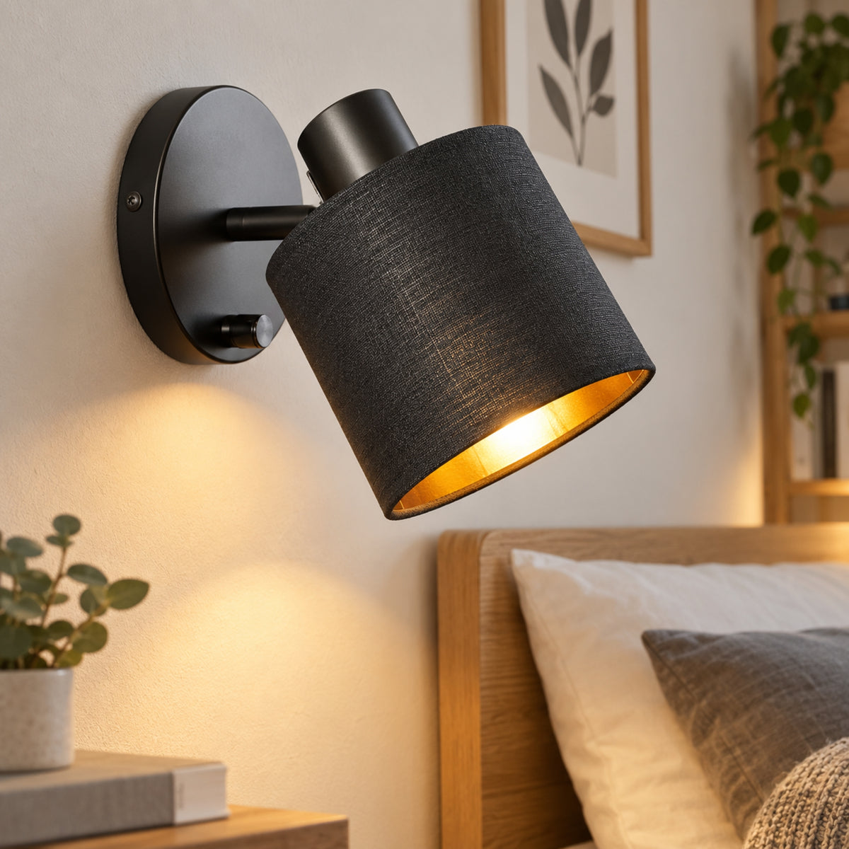 appliques murales pour chambre noire abat-jour noir vue gauche scandia luminosite reglable