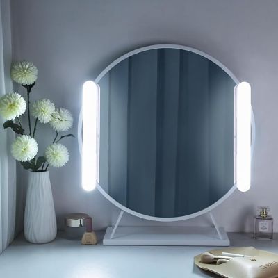 deux applique salle de bain sur miroir