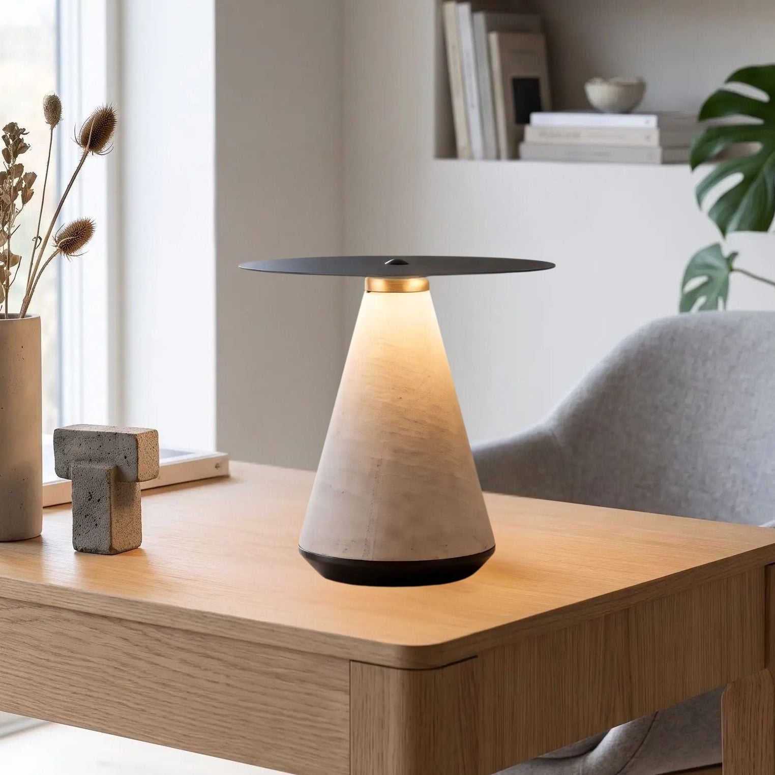 lampe a bureau avec fauteuil vu rapproche tactile rechargeable