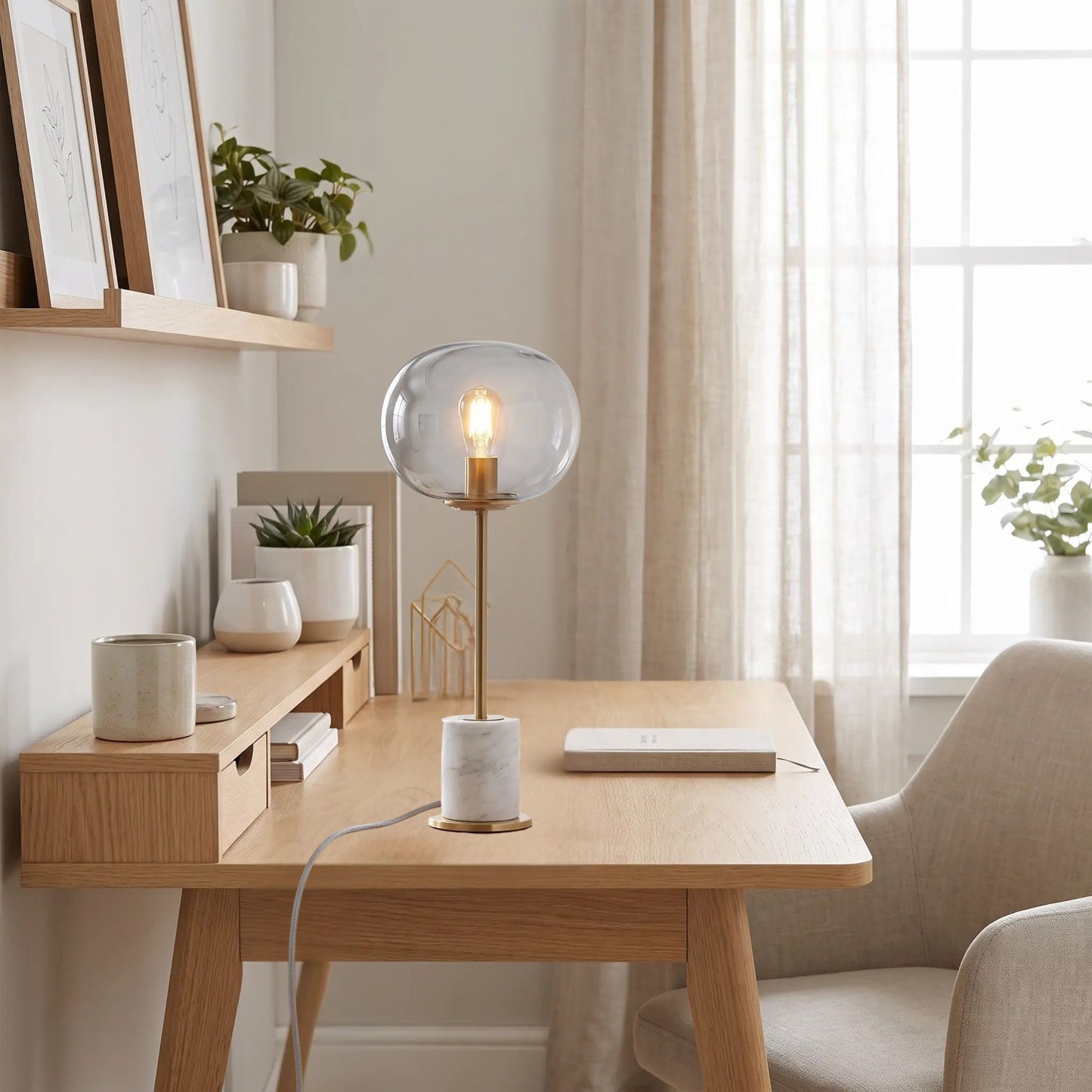 lampe a bureau blanc sur bureau art deco marbre