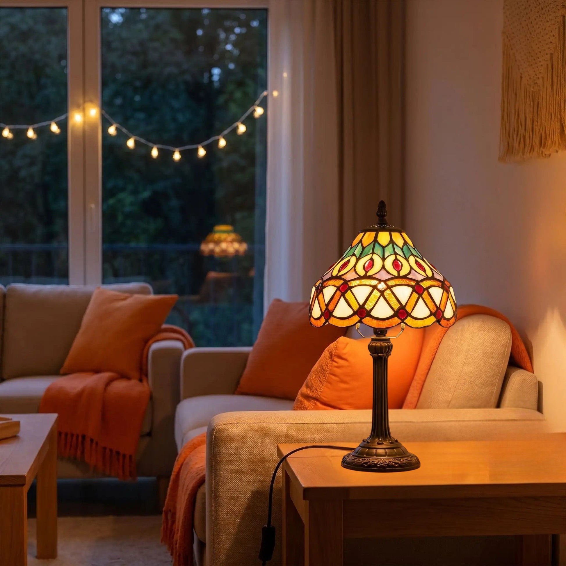 lampe a poser nuit tiffany motifs geometriques et floraux colores