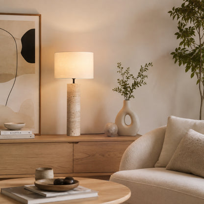 lampe à poser salon avec vase roche de travertin naturelle