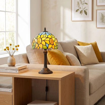 lampe a poser sejour avec canape tiffany tournesol ciel bleu