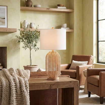 lampe à poser sejour avec couverture boheme chic rotin naturel