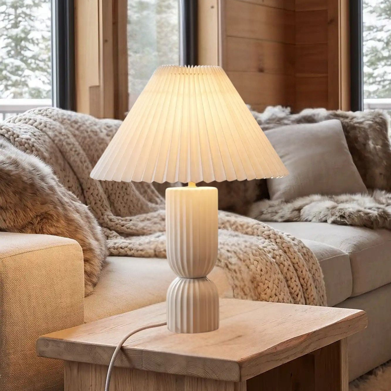 lampe à poser sejour avec foyer vu rapproche scandinave ceramique blanche