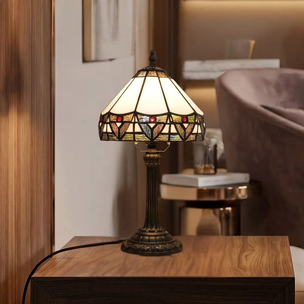 lampe a poser sejour vu rapproche tiffany blanche geometrique