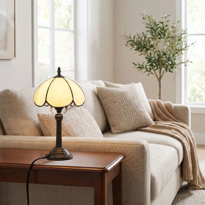 lampe a poser table sejour tiffany verre teinte blanc