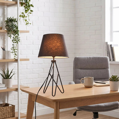 lampe bureau avec chaise grise industriel et elegance scandinave
