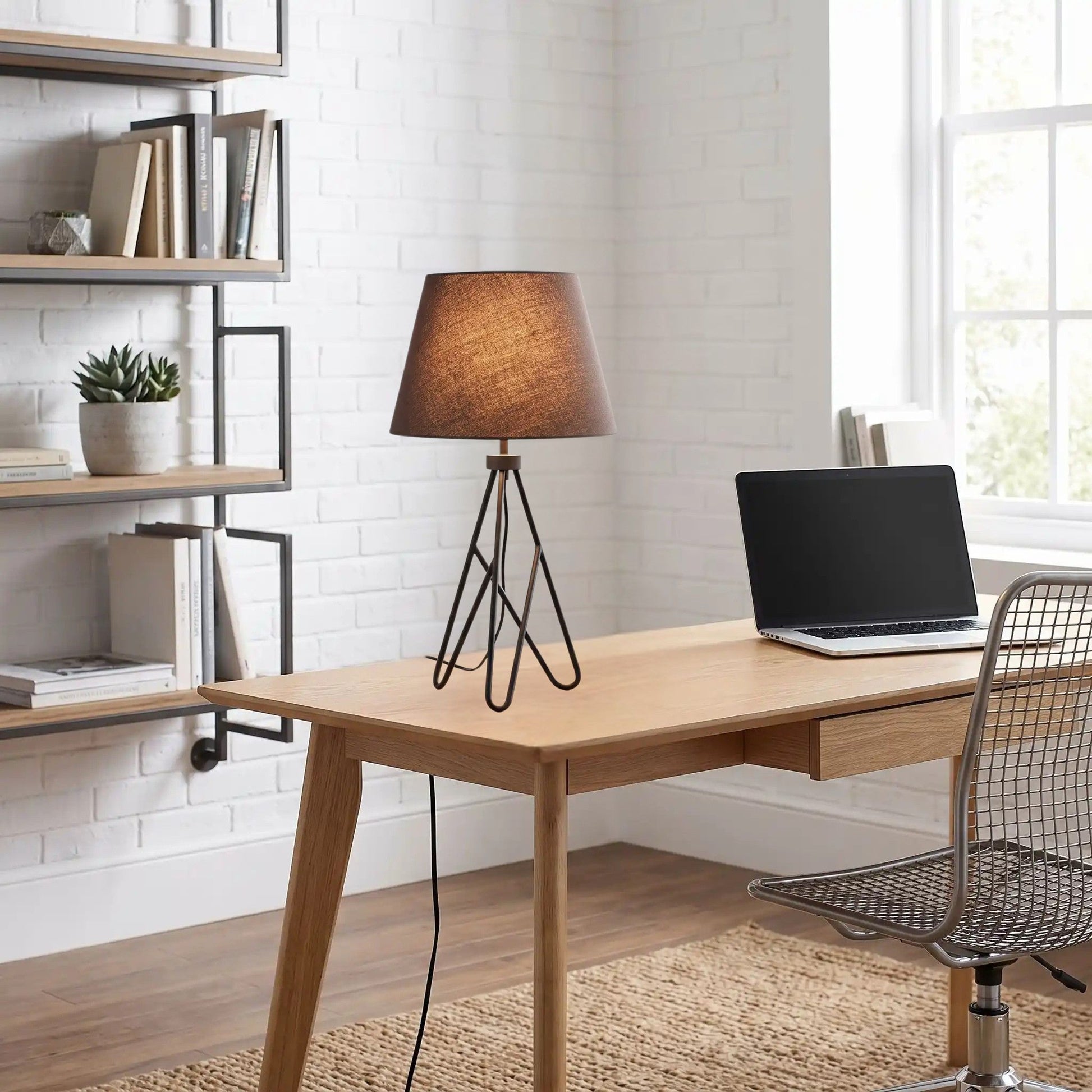 lampe bureau avec fenetre industriel et elegance scandinave