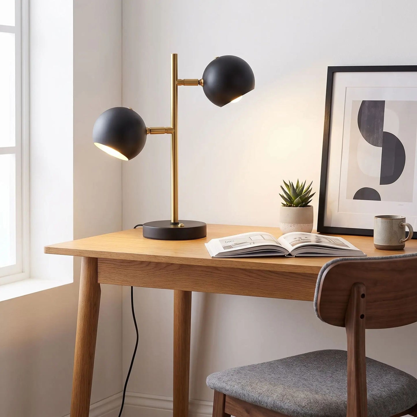 lampe bureau sur bureau influence nordique