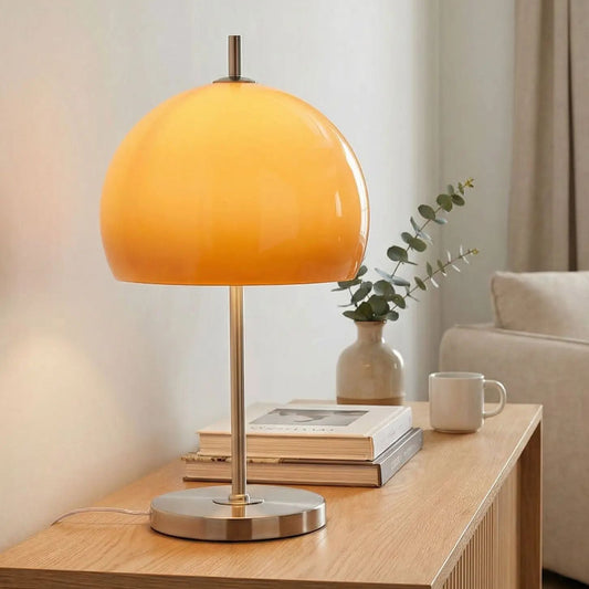 Lampe champignon orange Rétro 70, séjour vintage cosy.