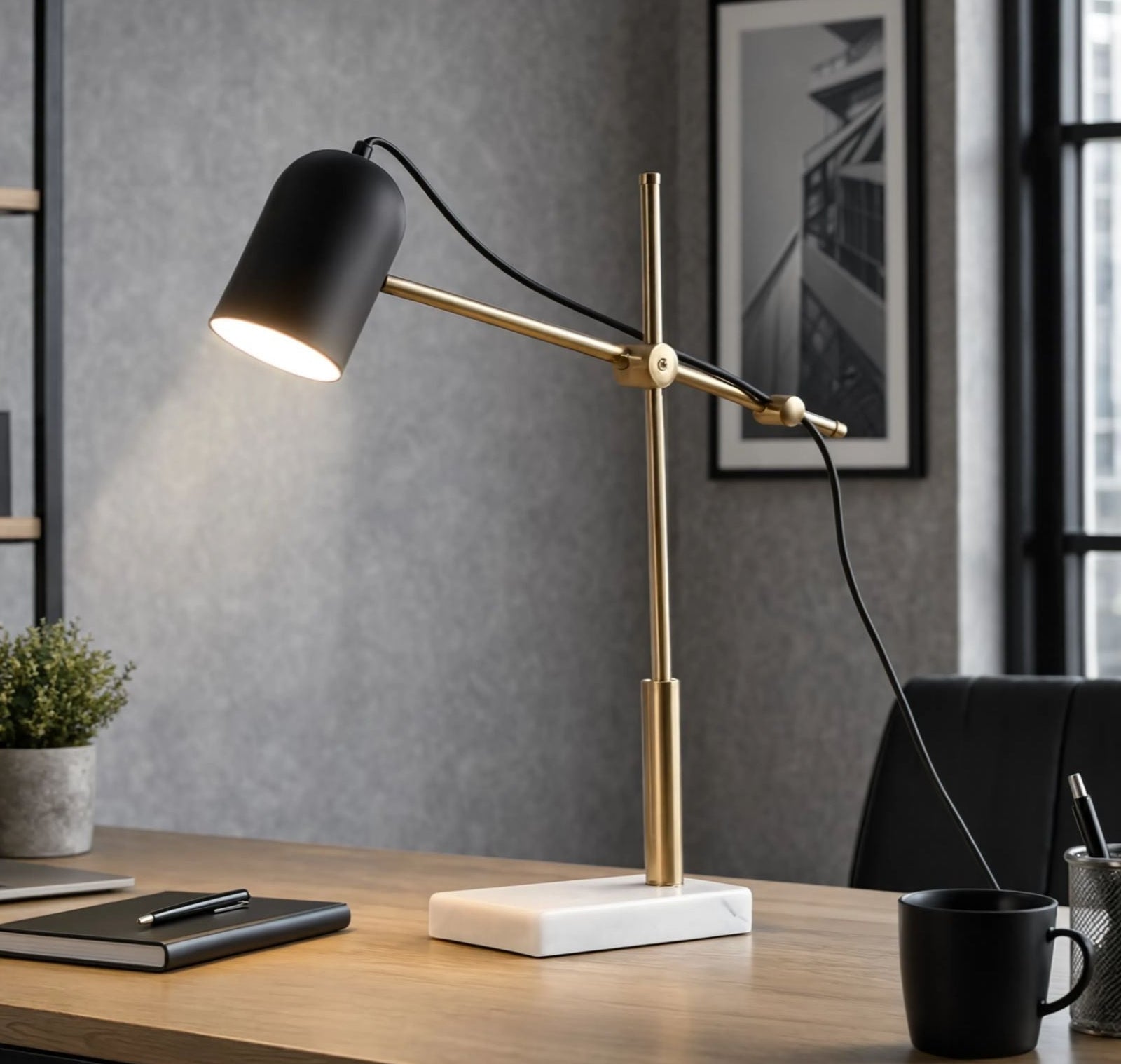 lampe de bureau avec fenetre vu rapproche scandinave articulee