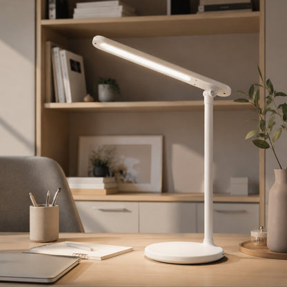 lampe de bureau led blanche vu rapproche pliable rechargeable