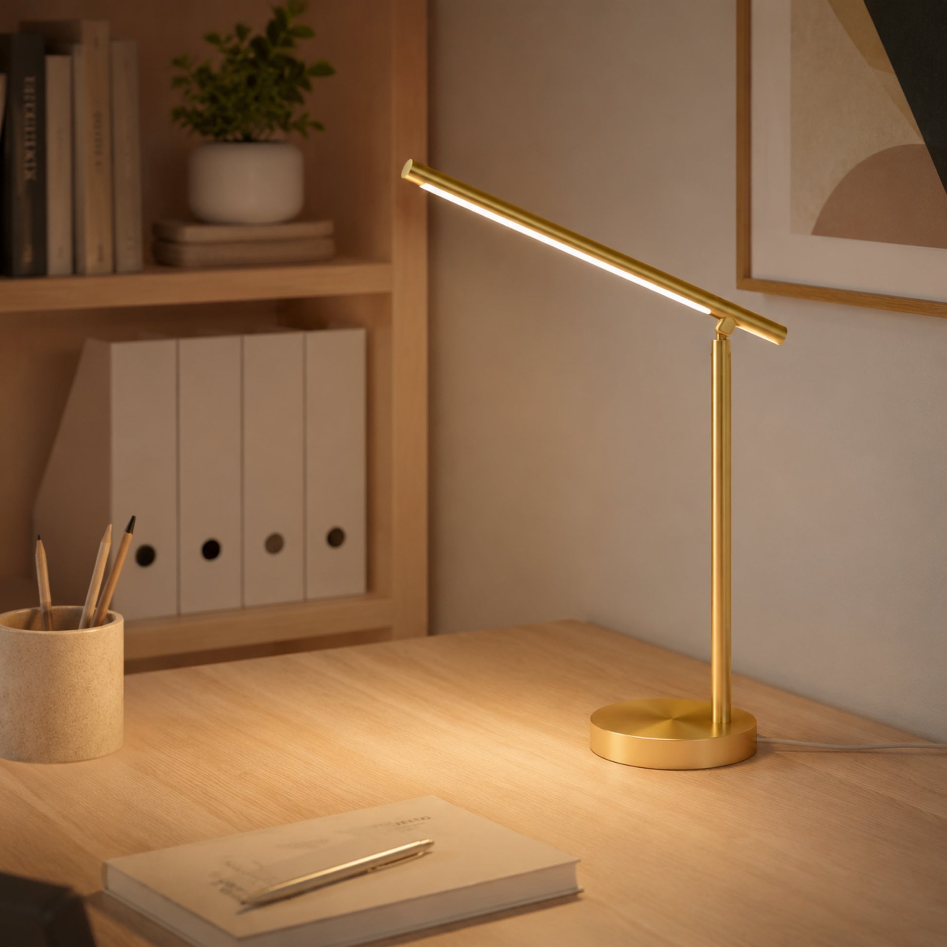 lampe de bureau led doree bureau design minimaliste articule