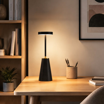 lampe de bureau sans fil noir sur bureau elegante 3 intensites
