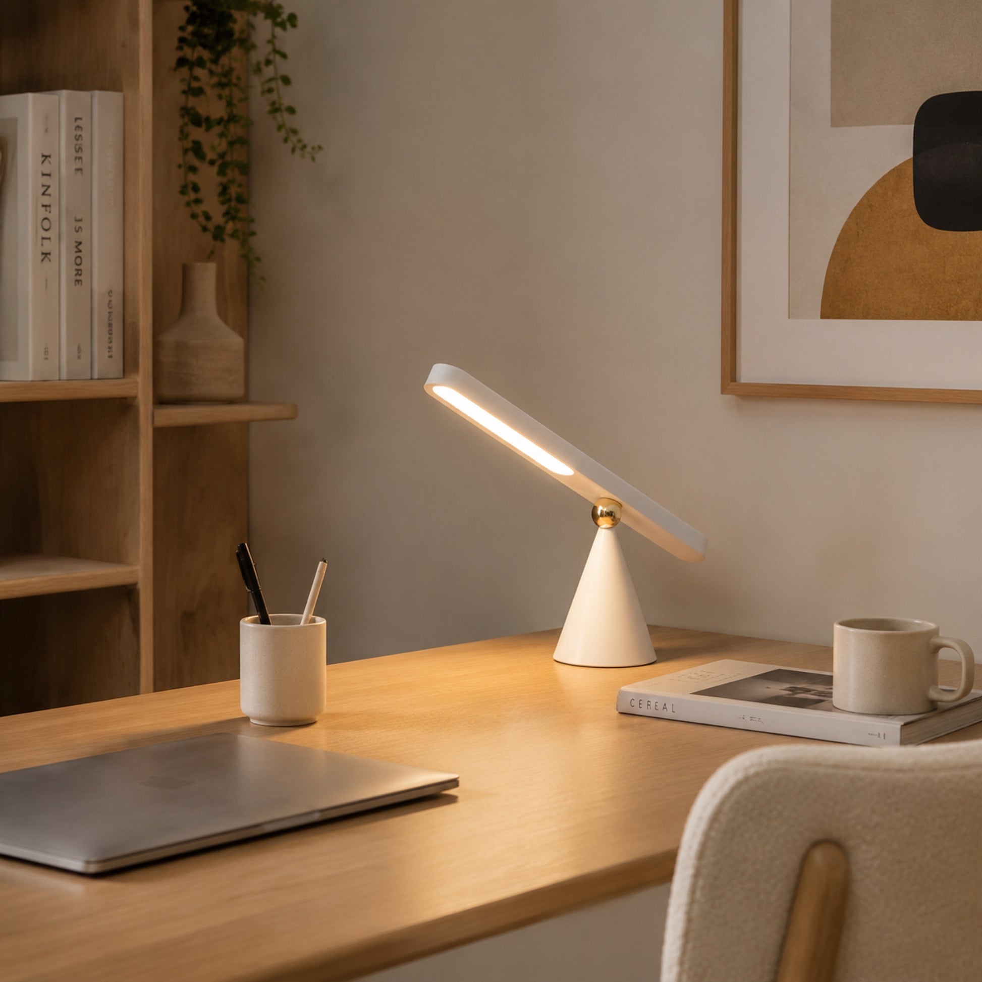 lampe de bureau sans fil sur bureau magnetique rechargeable