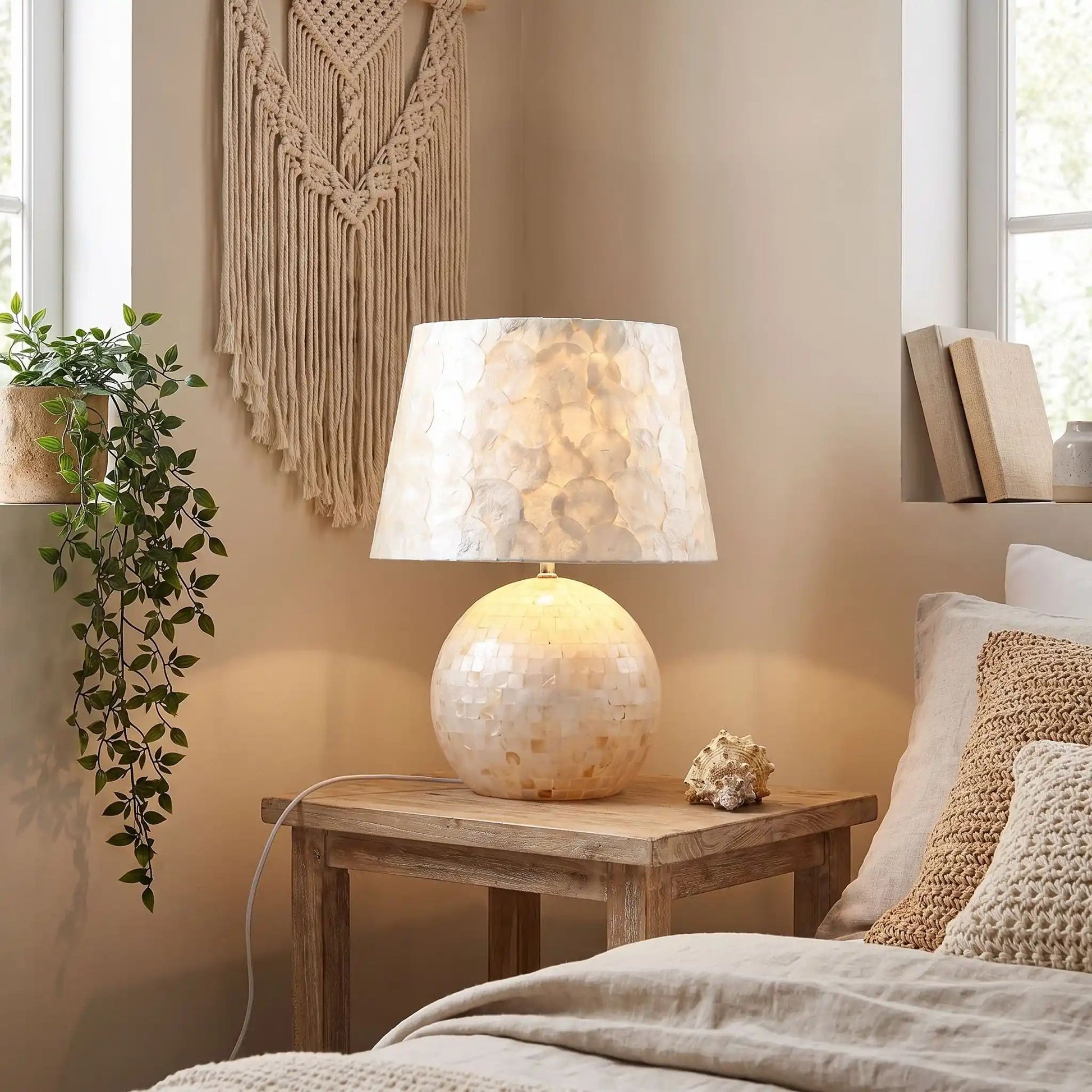 lampe de chevet chambre avec coquillage coquilles de perles naturelle
