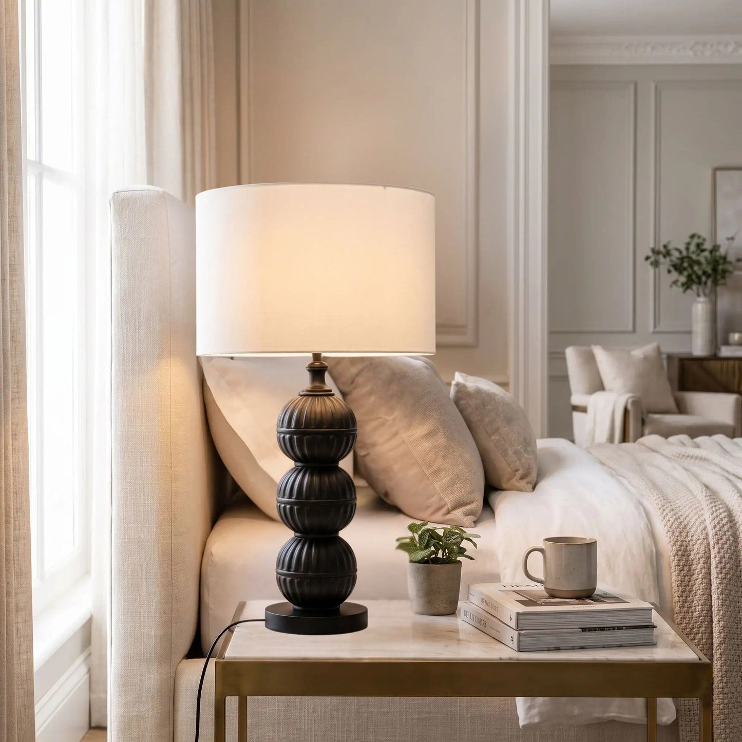 lampe de chevet chambre avec livres orbes noir mat