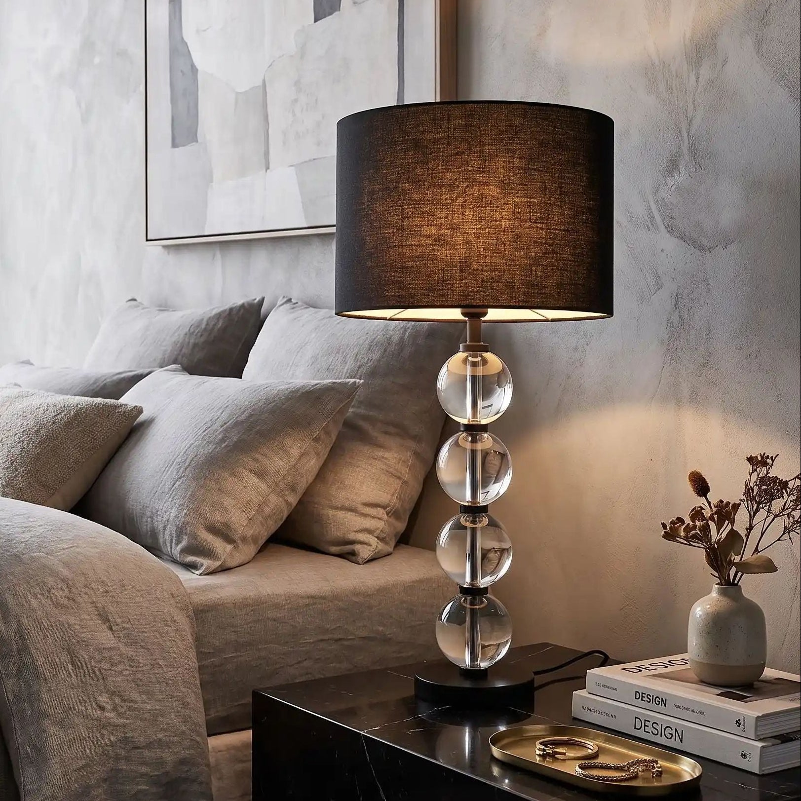 lampe de chevet chambre avec peinture vu rapproche light luxury raffine