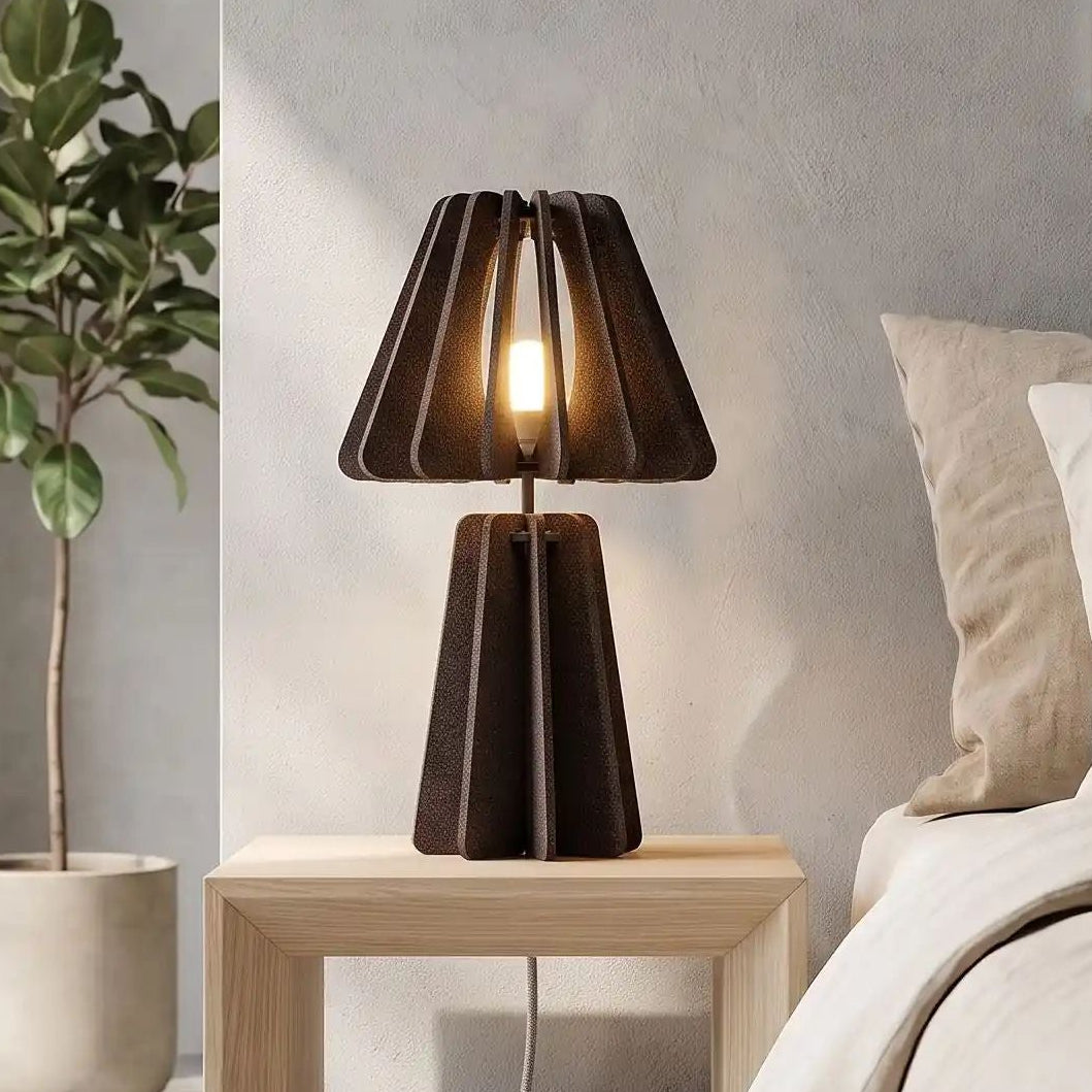 lampe de chevet design marron fonce chambre vu rapproche ecoresponsable pet recycle