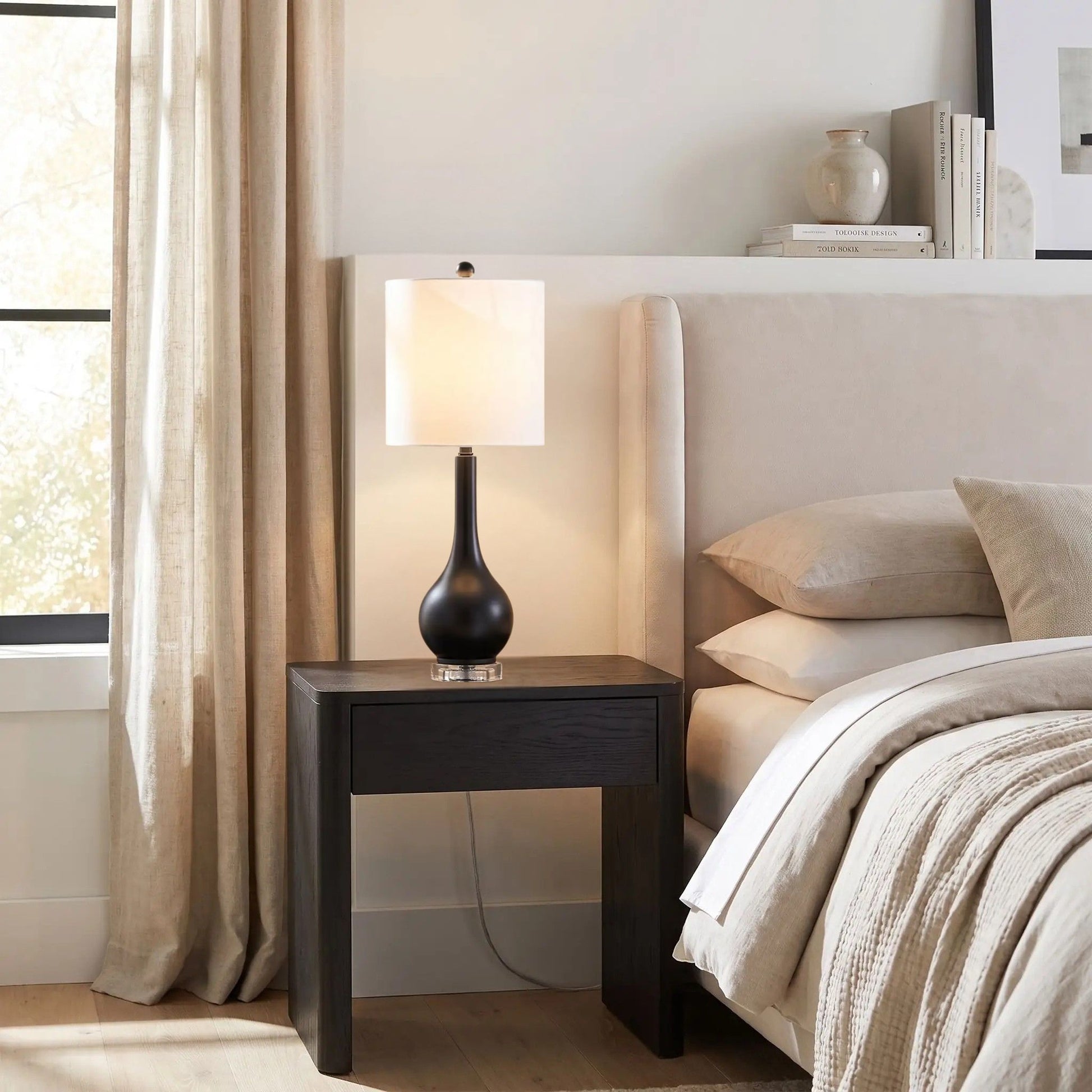 lampe de chevet design noir base cristal et metal dore
