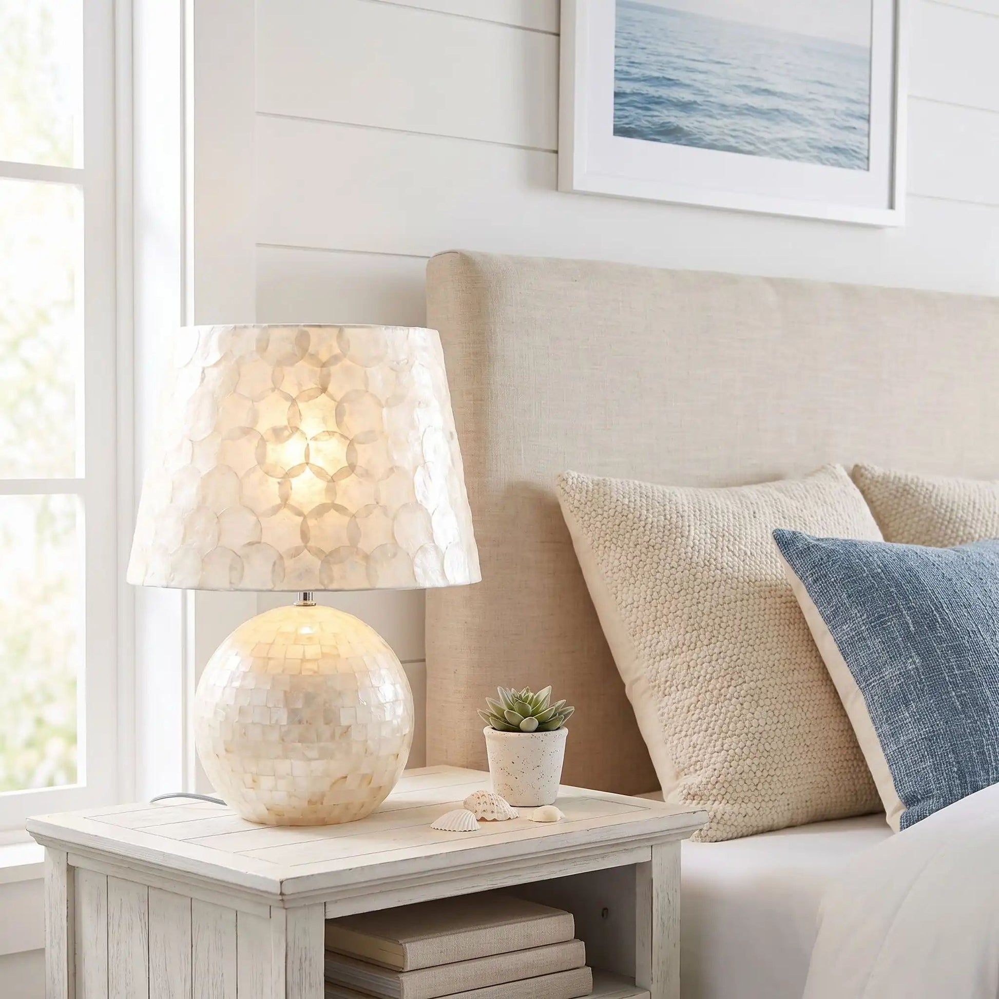 lampe de chevet sur table chevet coquilles de perles naturelle