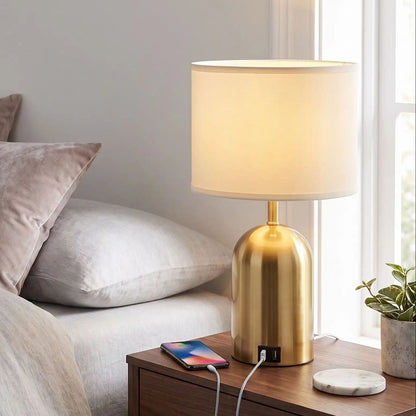 lampe de chevet tactile cellulaire branche vu rapproche doree 3 intensites et ports usb