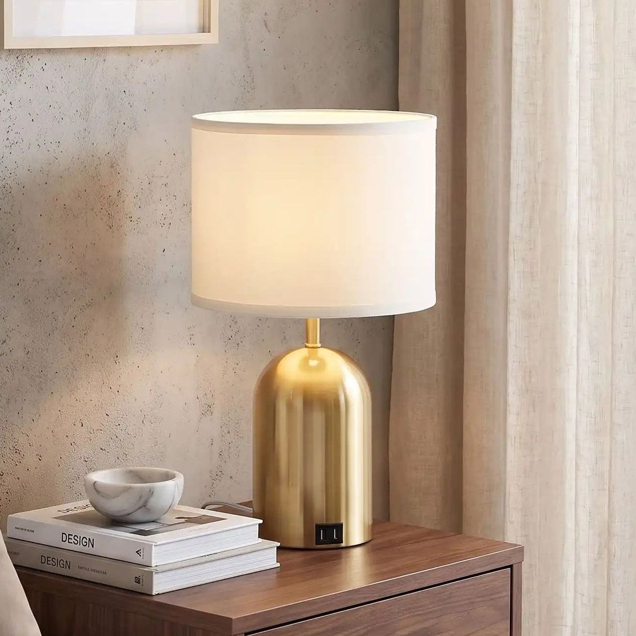 lampe de chevet tactile chambre vu rapproche doree 3 intensites et ports usb