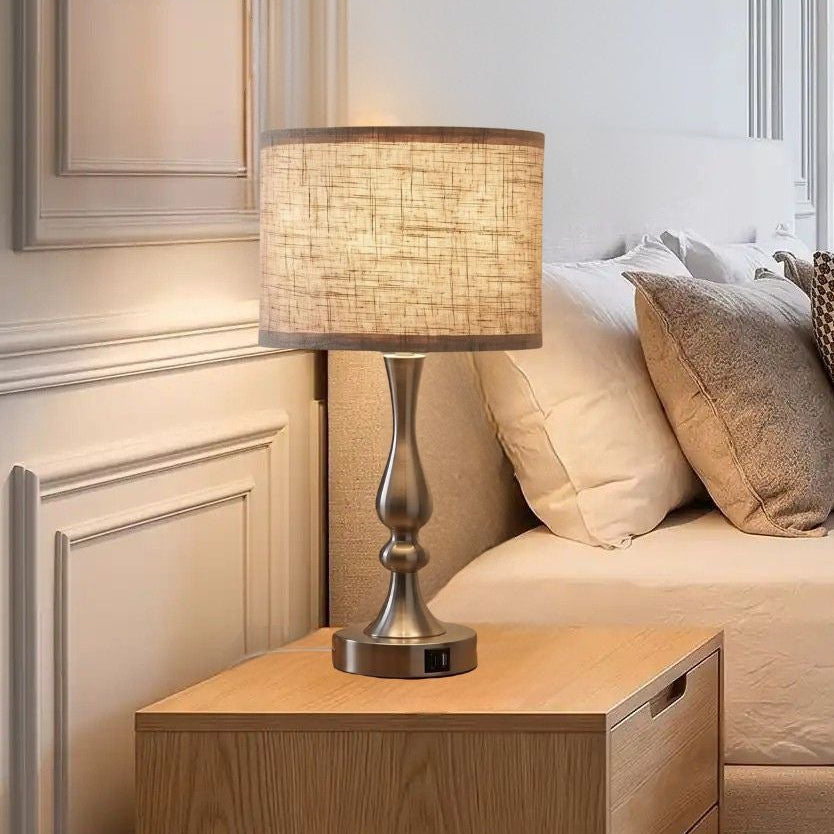 lampe de chevet tactile grande chambre vu rapproche 3 intensites ports usb pratiques