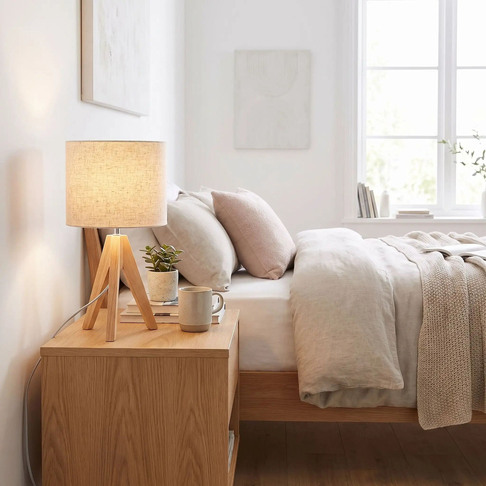 lampe de table chambre trepied scandinave