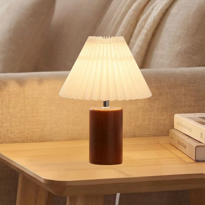 lampe de table en bois sejour vue rapproche vintage led