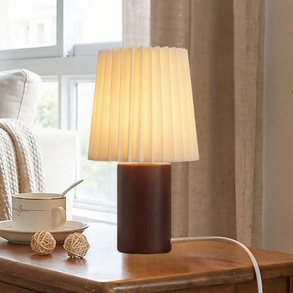 lampe de table en bois table sejour vue rapproche naturelle vintage