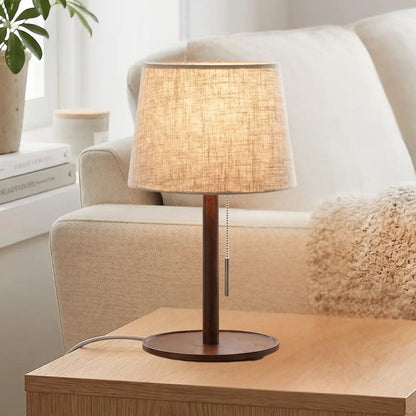 lampe de table en bois table sejour vue rapproche pull switch scandinave