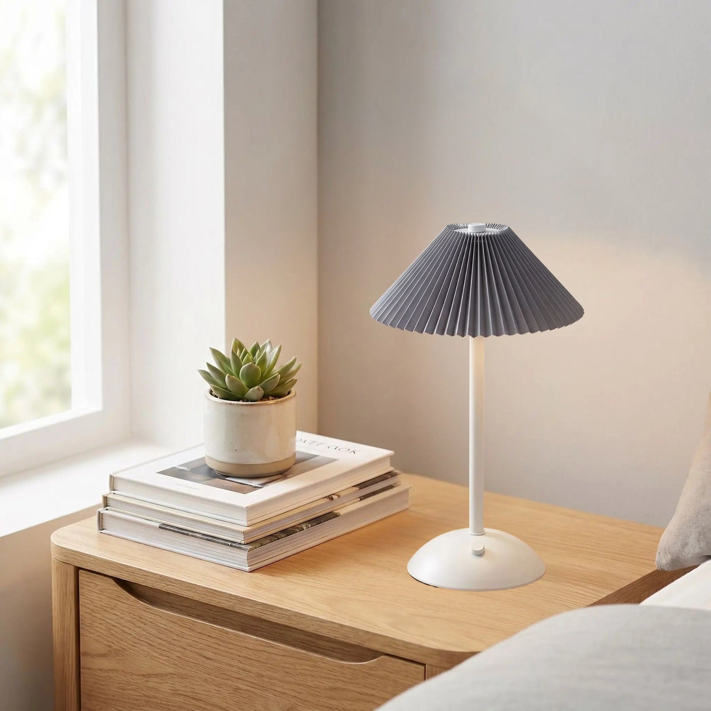 lampe de table rechargeable blanc abat-jour gris blanche coloree