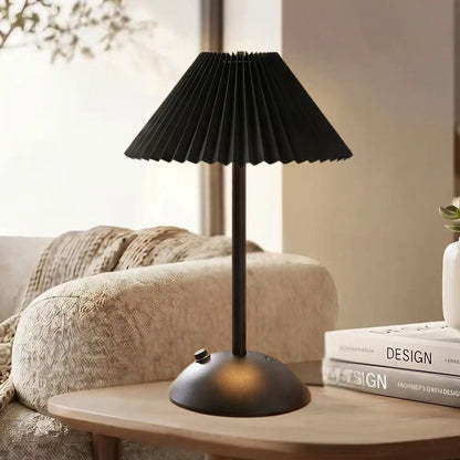 lampe de table rechargeable noir abat-jour noir vu rapproche noir coloree