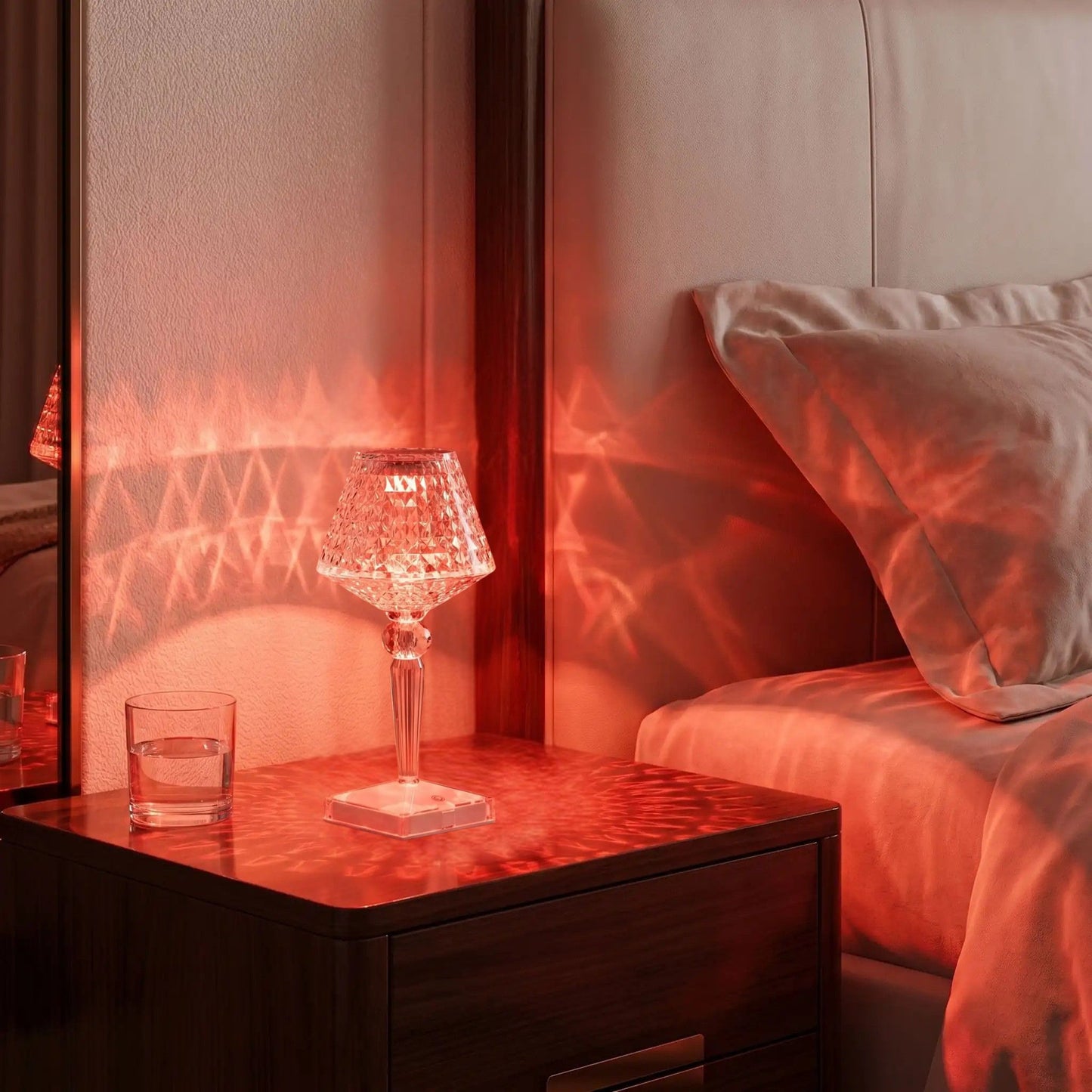 lampe de table rechargeable rgb rouge design diamant