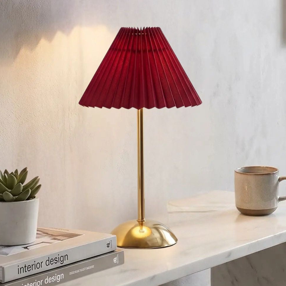 lampe de table rechargeable rouge bourgogne vue rapproche doree coloree