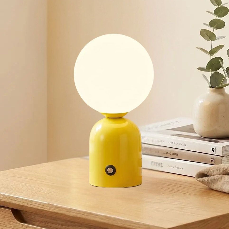 lampe de table sans fil jaune vue rapproche petite coloree
