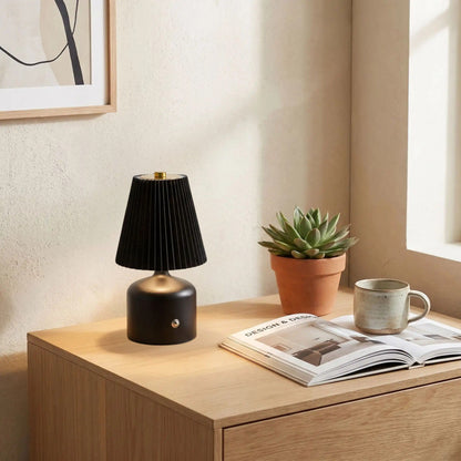 lampe de table sans fil noir petite stylee